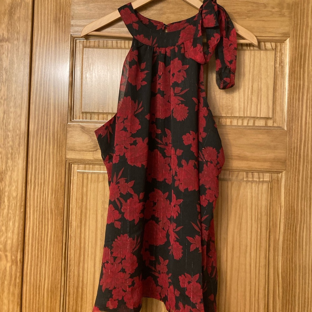 Torrid size 1 sleeveless blouse with shoulder bow-NWT